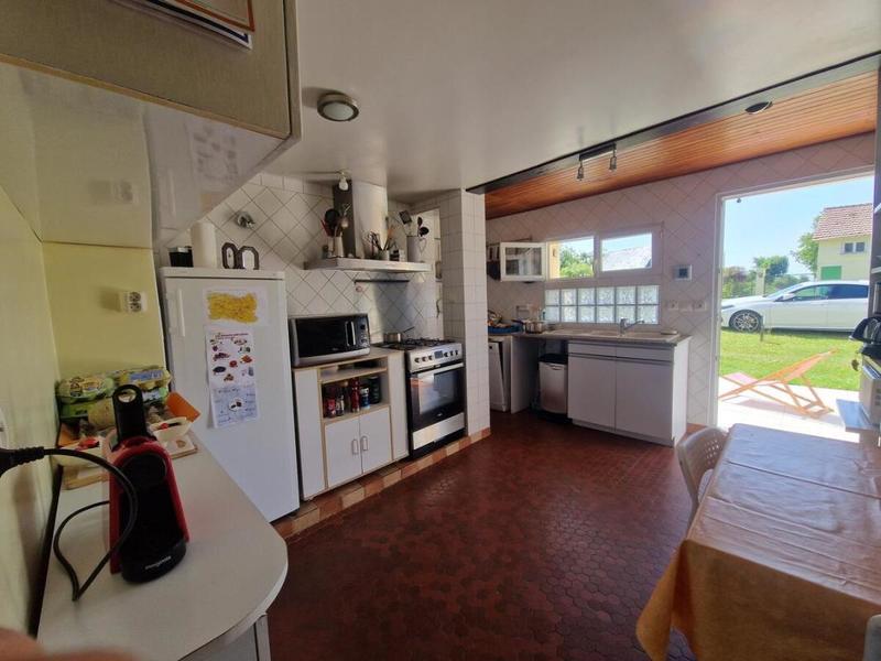 Maison - 231 m² - 8 pièces