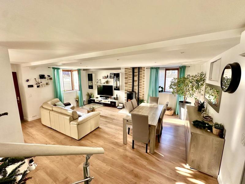 Maison - 140 m² - 5 pièces