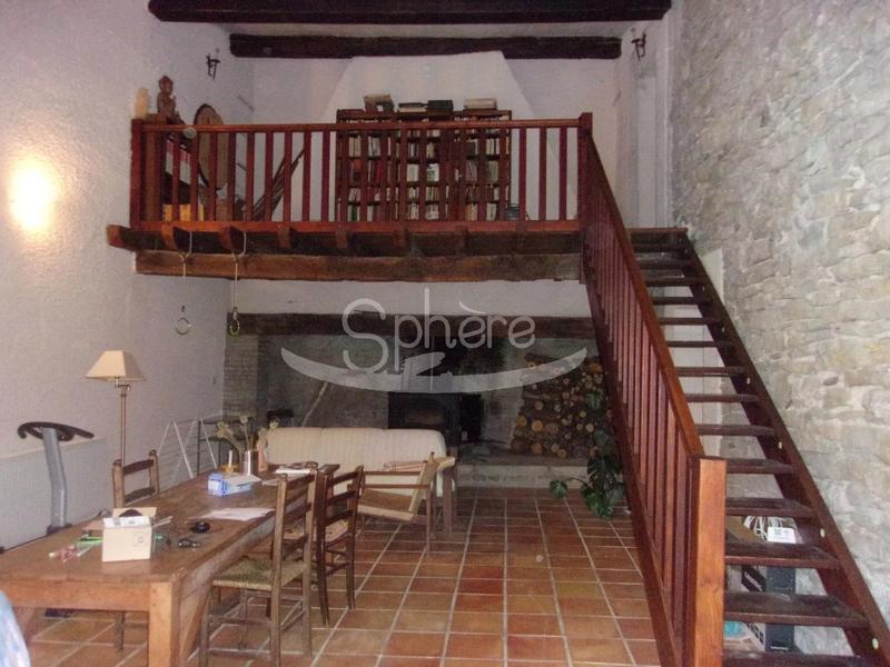 Propriété - 295 m² - 10 pièces