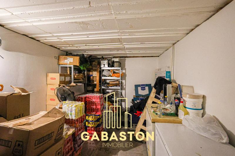 Fonds de commerce - Magasins - 65 m²