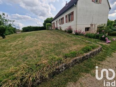 Maison - 280 m² - 7 pièces