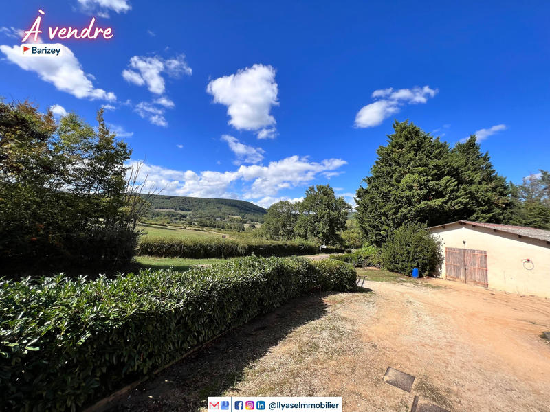 Maison - 289 m² - 10 pièces