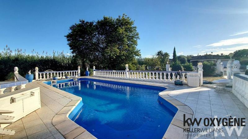 Propriété - 156 m² - 6 pièces