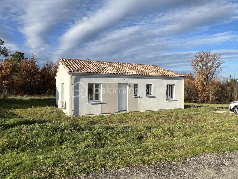 Maison traditionnelle - 71 m² - 4 pièces