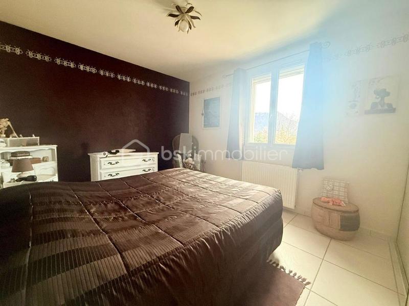 Villa - 100 m² - 5 pièces