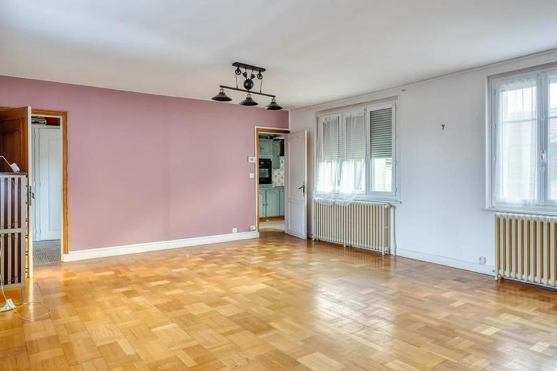 Maison - 238 m² - 11 pièces