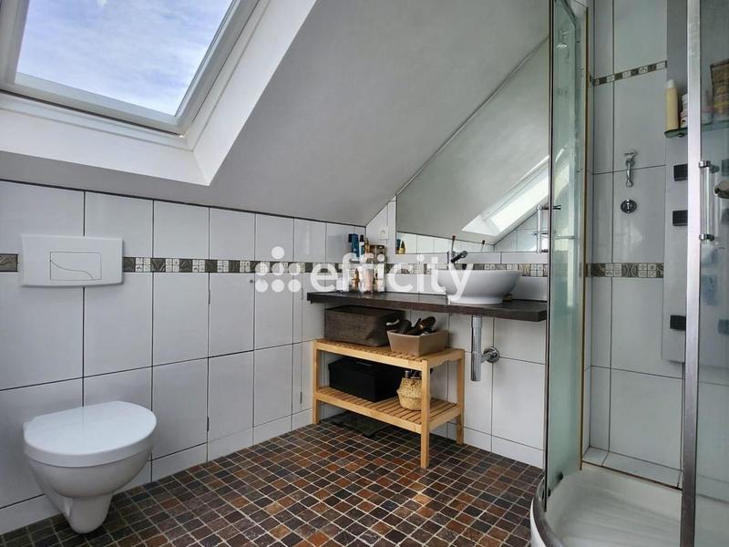 Pavillon - 167 m² - 7 pièces