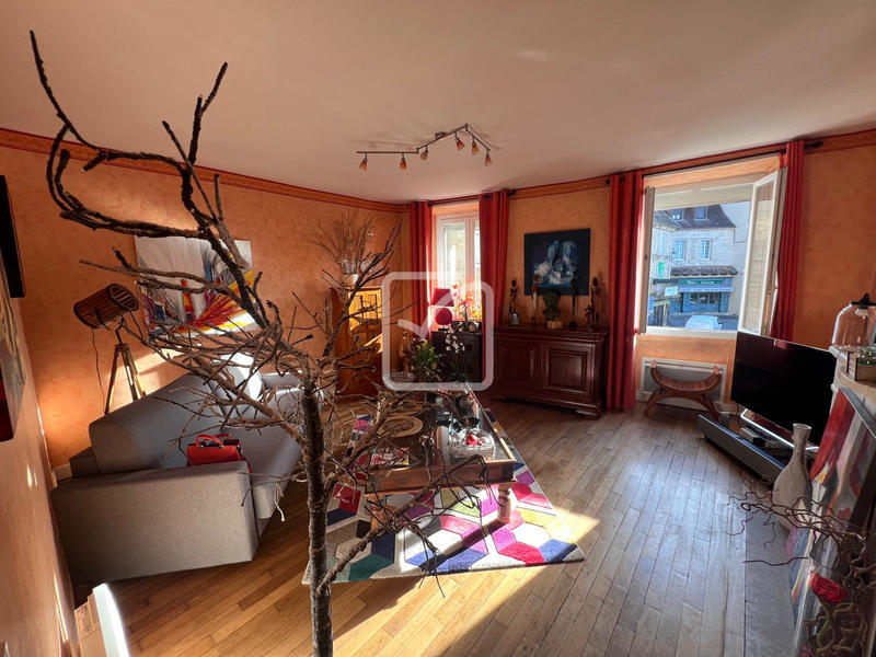 Maison de village - 150 m² - 8 pièces