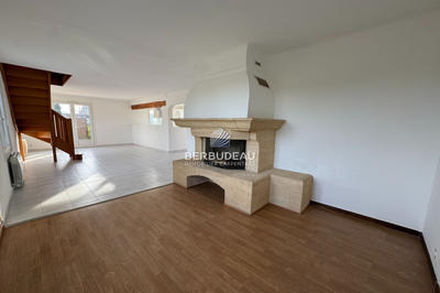 Villa - 104 m² - 4 pièces