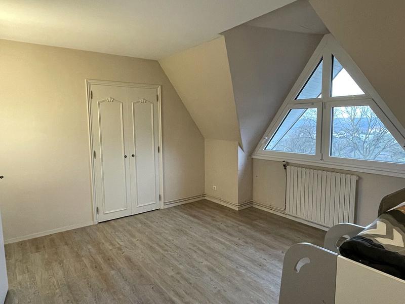 Maison - 165 m² - 6 pièces