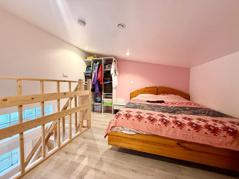 Maison - 276 m² - 8 pièces