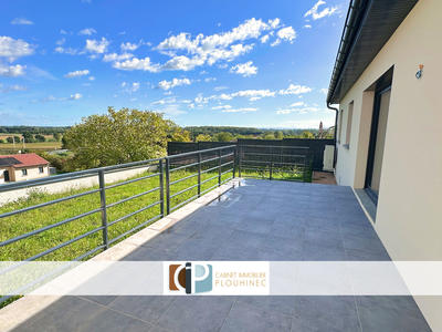 Maison - 93 m² - 4 pièces