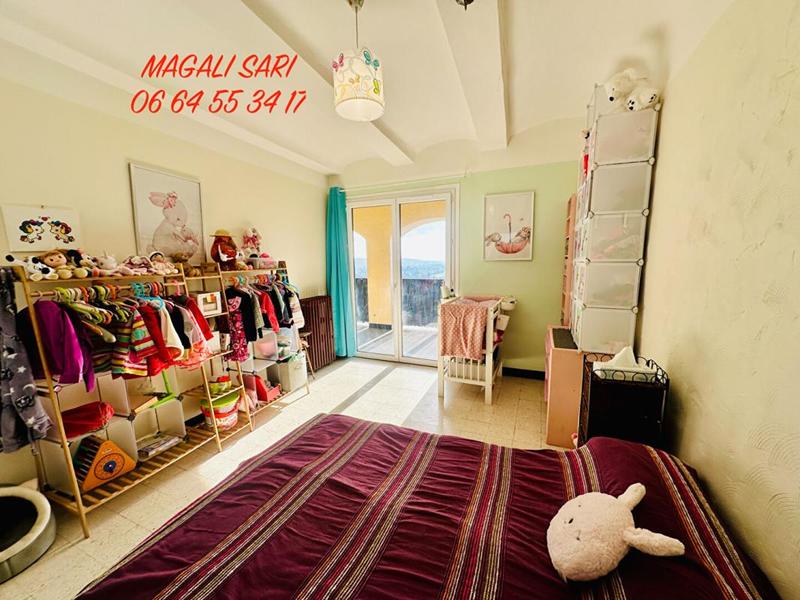 Maison - 153 m² - 7 pièces