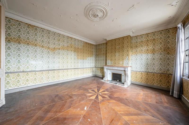 Maison en pierre - 200 m² - 8 pièces