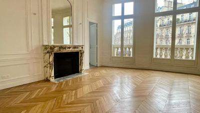 Appartement - 187 m² - 5 pièces