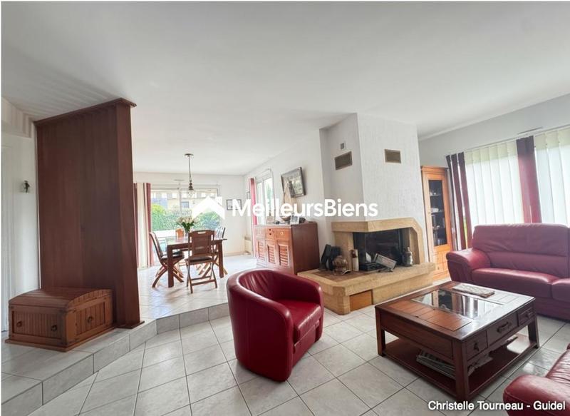 Maison - 130 m² - 6 pièces