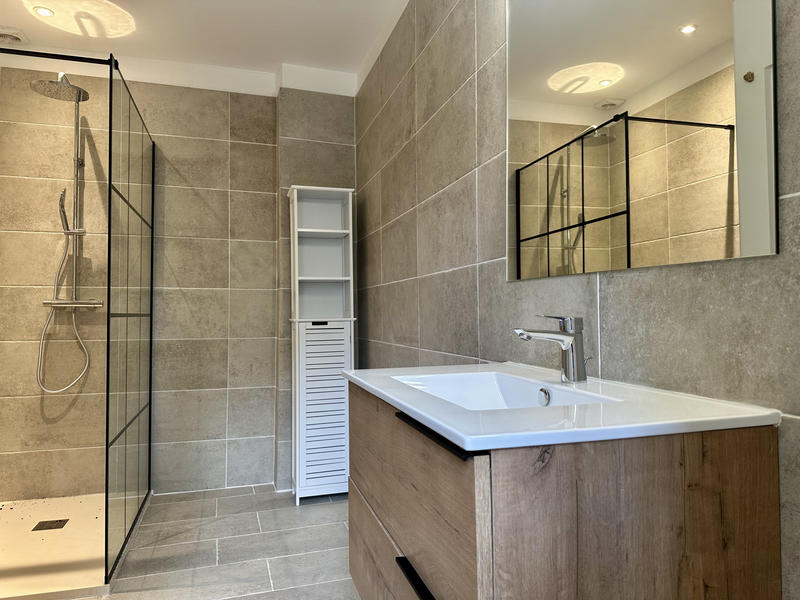 Appartement - 77 m² - 3 pièces