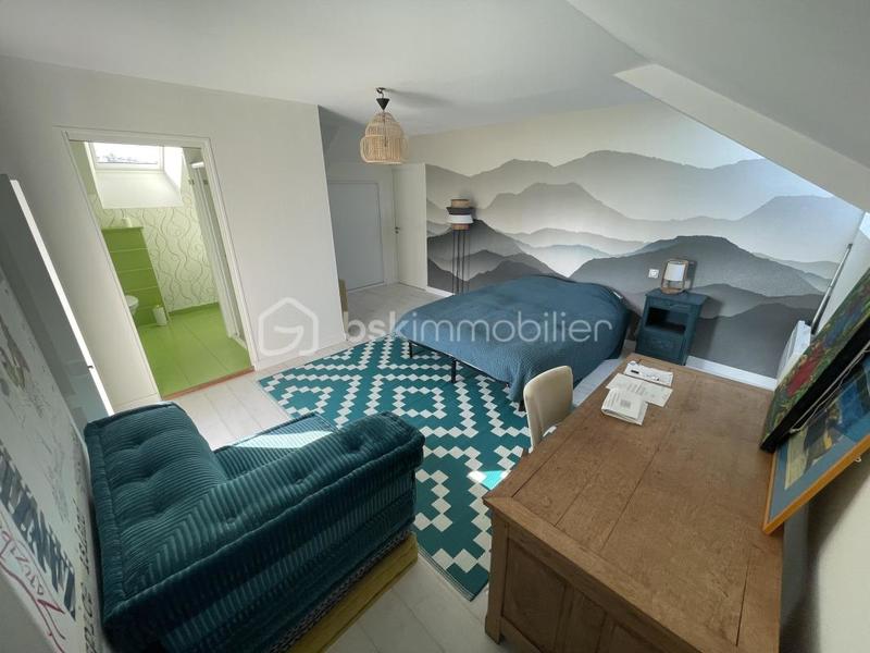 Demeure - 337 m² - 11 pièces