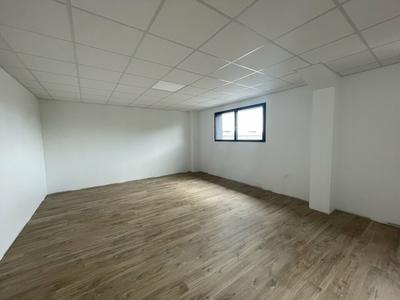 Local commercial - 428 m²