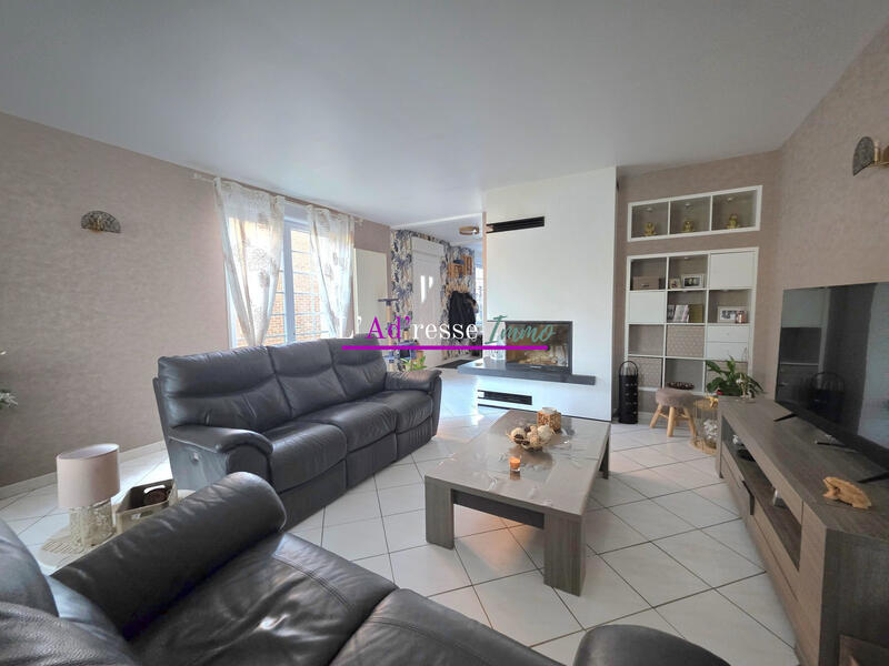 Maison - 210 m² - 7 pièces