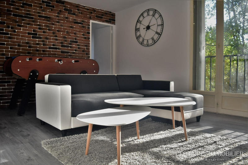 Appartement - 93 m² - 5 pièces