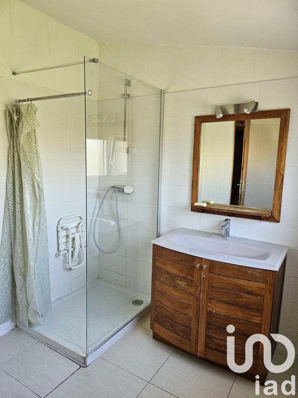 Maison - 235 m² - 9 pièces