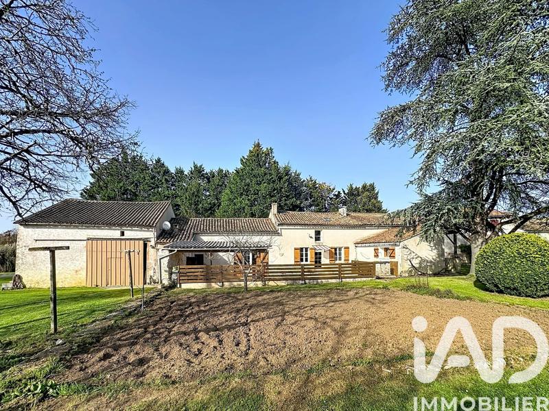 Maison - 165 m² - 8 pièces