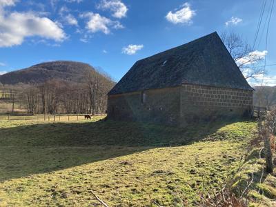 Maison - 288 m² - 2 pièces