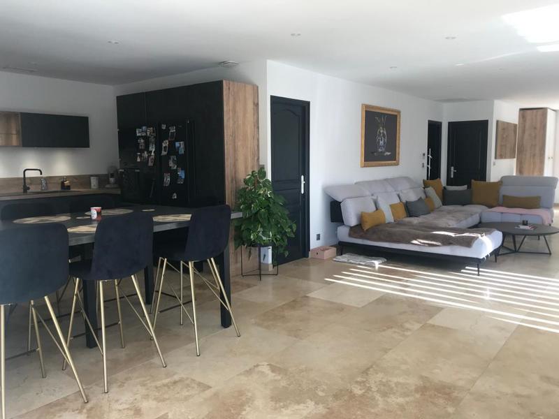 Villa - 180 m² - 5 pièces