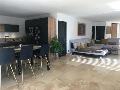 Villa - 180 m² - 5 pièces