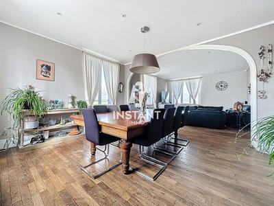 Maison ancienne - 228 m² - 7 pièces