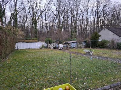 Terrain constructible - 553 m²