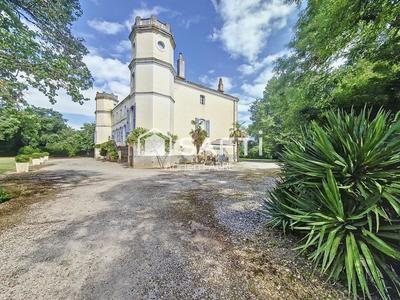 Château - 448 m² - 12 pièces