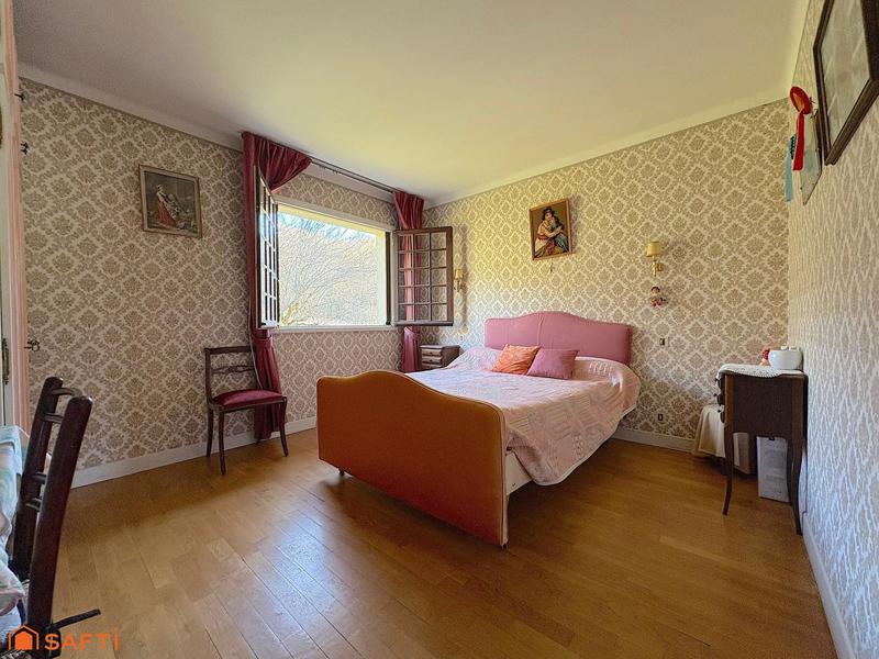 Maison - 145 m² - 5 pièces