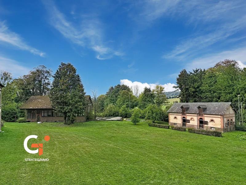 Maison - 253 m² - 6 pièces