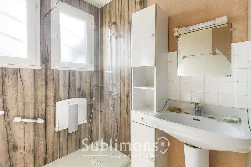 Maison traditionnelle - 88 m² - 4 pièces