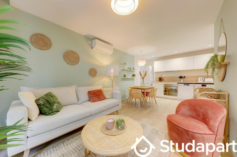 Chambre - 75 m² - 1 pièce