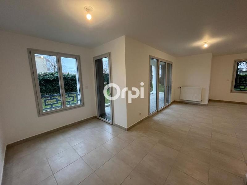 Appartement - 99 m² - 4 pièces