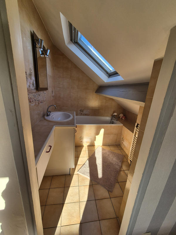 Maison - 95 m² - 5 pièces