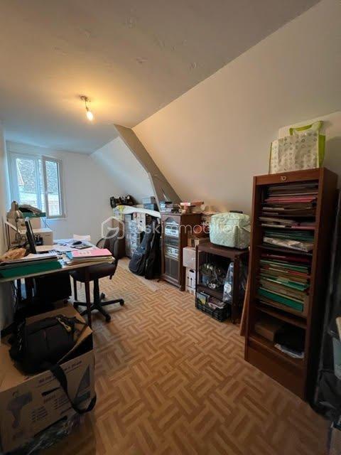 Maison traditionnelle - 85 m² - 4 pièces