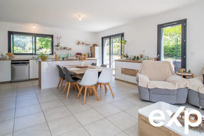 Maison - 126 m² - 5 pièces