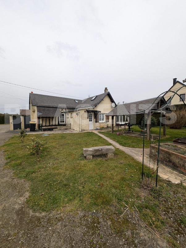 Maison - 142 m² - 8 pièces