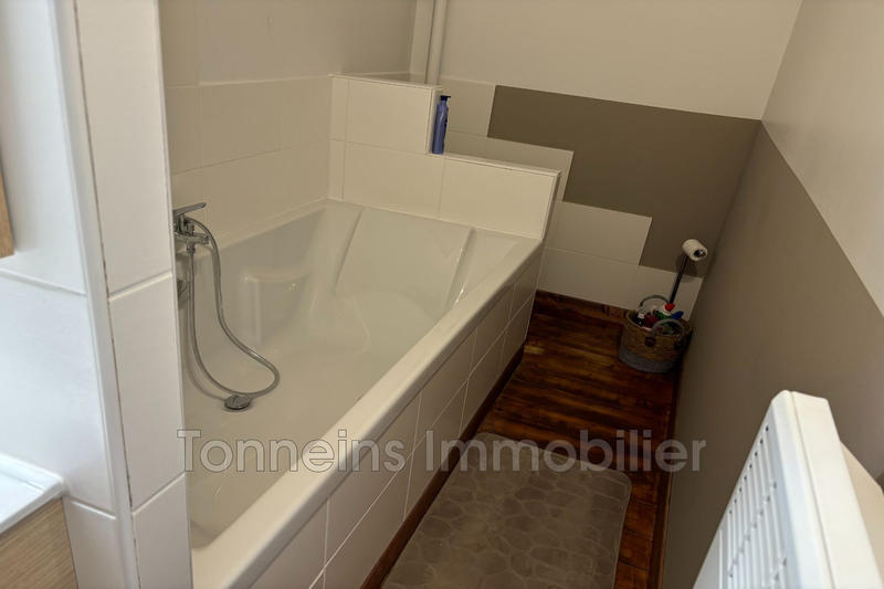 Maison - 375 m² - 8 pièces