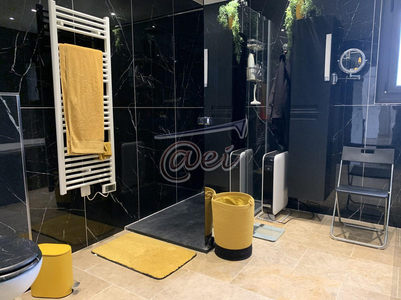 Villa - 170 m² - 6 pièces