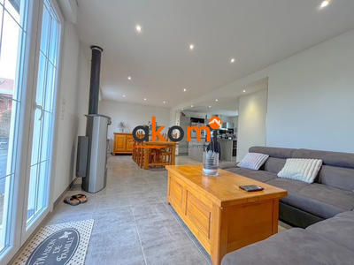 Maison - 86 m² - 4 pièces