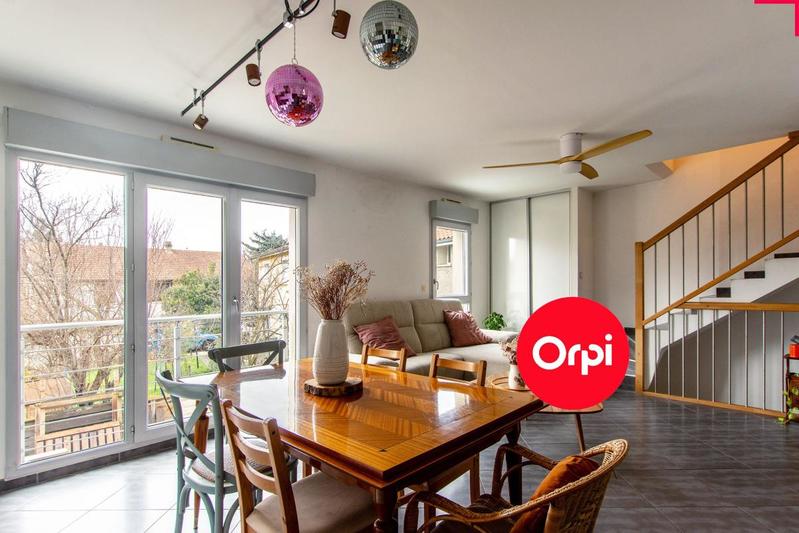 Maison - 98 m² - 5 pièces