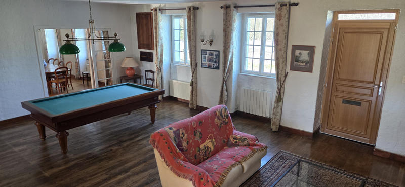 Maison - 180 m² - 8 pièces