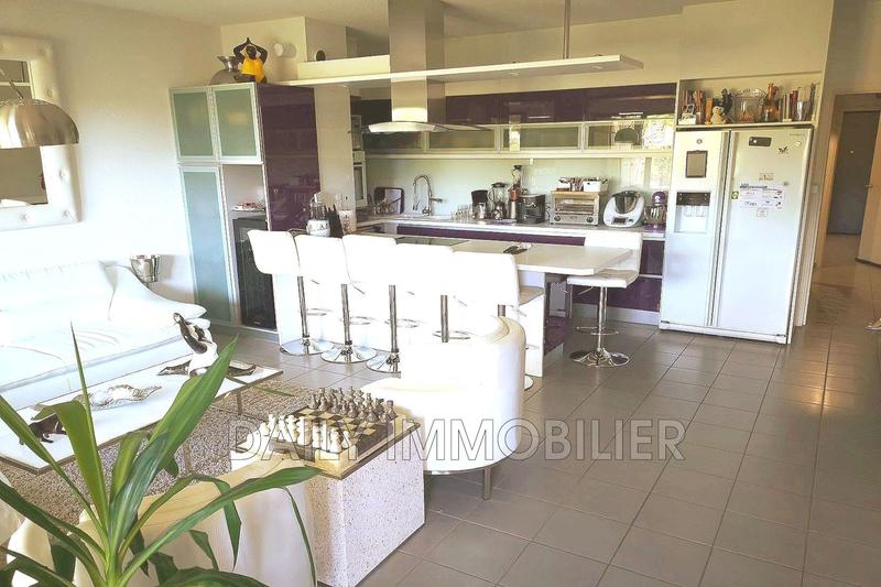 Appartement - 96 m² - 3 pièces