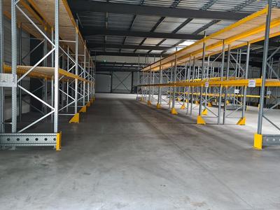 Entrepôt - 2 000 m²