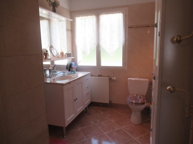 Maison - 143 m² - 6 pièces